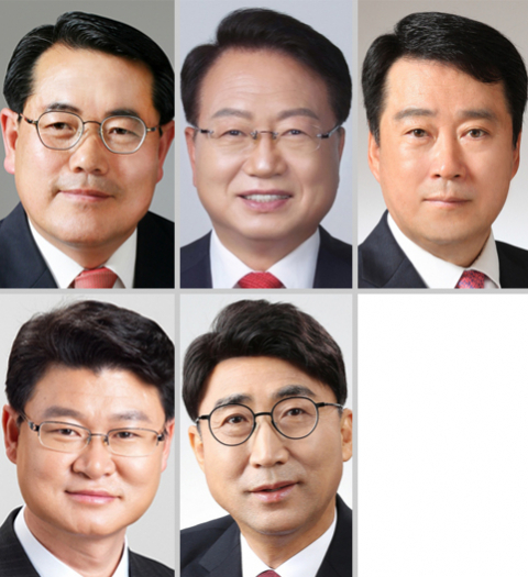 (시계방향) 전찬걸, 손병복, 김창수, 황병열, 황이주 順