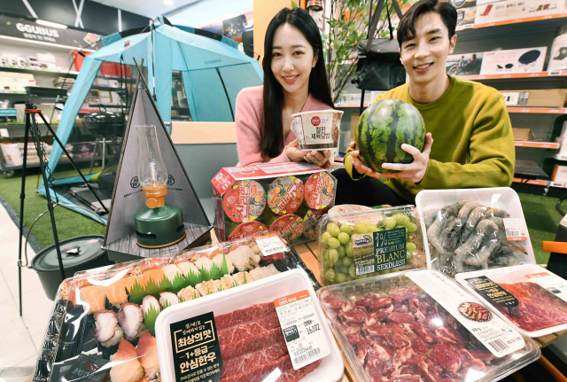 사회적 거리두기 완화로 봄나들이와 캠핑 수요가 증가함에 따라 홈플러스가 오는 13일까지 