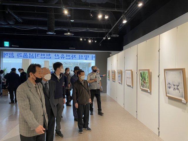 한국조류보호협회 전시회 개막식이 20일 새마을테마공원 3층에서 개최됐다. 이영광 기자