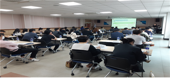 경북경영자총협회가 구미시 종합비즈니스지원센터에서 