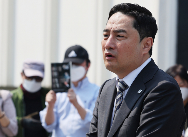 경기도지사 출마를 선언한 강용석 변호사. 연합뉴스