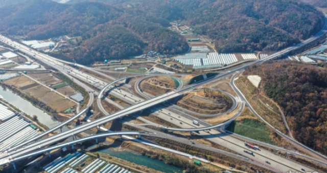 대구4차순환도로 칠곡분기점. 한국도로공사 제공.