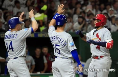 2018년 11월 일본 도쿄돔에서 일본 야구대표팀과 대결한 MLB 올스타. EPA=연합뉴스