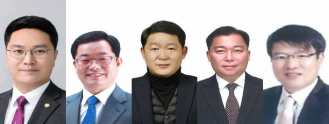 (왼쪽부터)국민의힘 정창우 후보, 더불어민주당 이동화 후보, 무소속 이영기 후보, 국민의힘 강경탁 후보, 무소속 황병일 후보.