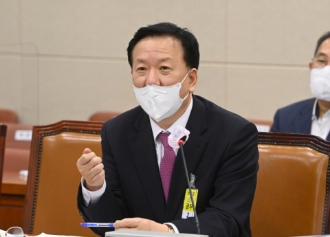 정호영 전 보건복지부 장관 후보자가 국회에서 열린 인사청문회에서 의원질의에 답하고 있다. 연합뉴스