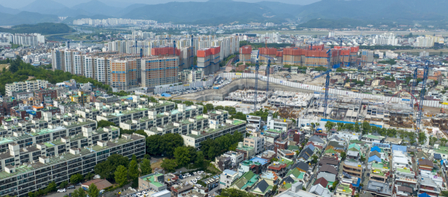 대구 동구 일대 아파트 건설 현장 모습. 매일신문 DB