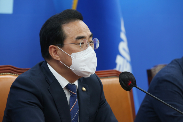 더불어민주당 박홍근 원내대표가 27일 오전 서울 여의도 국회에서 열린 주요현안 기자간담회에서 발언하고 있다. 연합뉴스