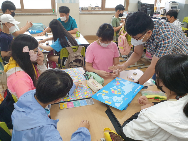 30일 대구 달서구 진월초에서 