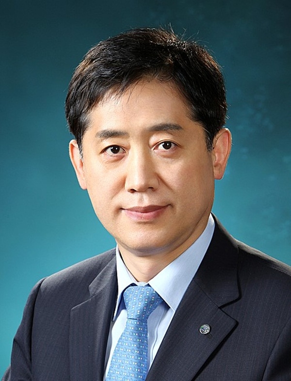 윤석열 대통령은 7일 금융위원회 위원장에 김주현 여신금융협회 회장을 인선했다고 대통령실이 밝혔다. 연합뉴스