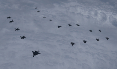 한미, 北미사일 도발에 F-35A 등 20대로 공중무력시위