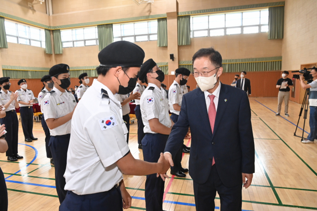 7일 경북도청 신도시 내 경북일고등학교에서 경북일고와 상주고의 합동 주니어(J)-ROTC 창단식이 개최됐다. 경북교육청 제공