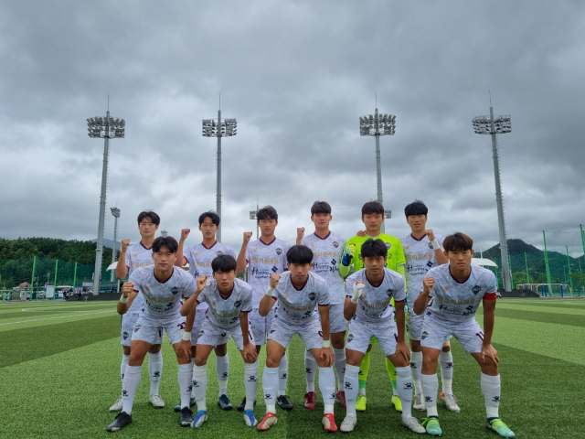김천상무프로축구단 U18 선수단. 김천상무 제공