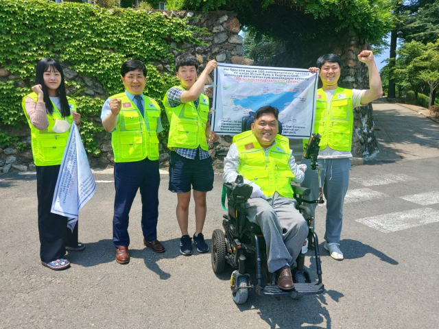 (사)밝은내일IL생활지원센터와 최창현기네스전시관의 최창현 대표가 휠체어로 키르기스스탄 이식쿨 호수를 500km를 한 바퀴 도는 기록에 도전한다.