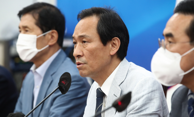 더불어민주당 우상호 비상대책위원장이 14일 국회에서 열린 민생우선실천단 발대식에서 발언하고 있다. 연합뉴스