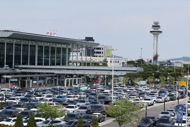 사진은 15일 김포공항. 연합뉴스