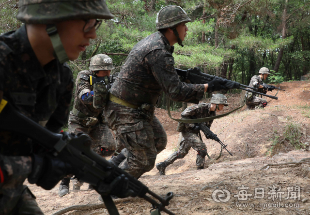 대구 북구 육군 50사단 신병교육대대에서 강철 160기 훈련병들이 
