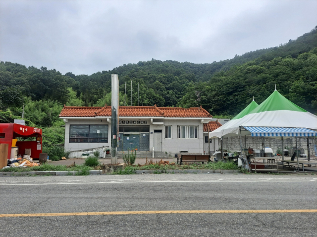 경북 성주군 금수면 새마을회장이 10년 동안 가정집으로 사용한 특산물판매장, 전병용 기자