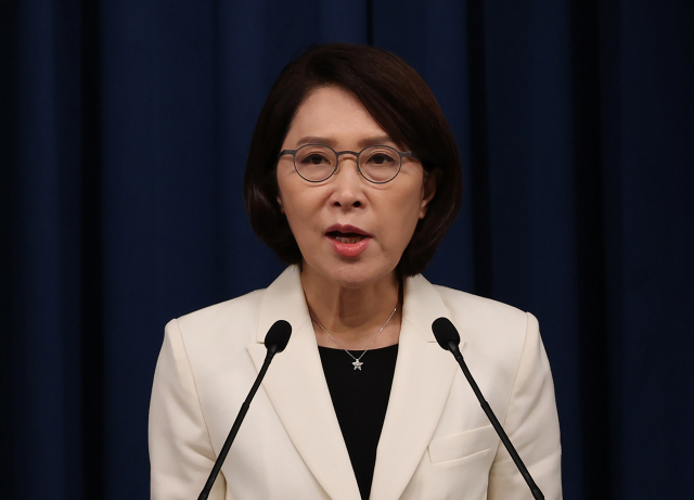 14일 오후 서울 용산 대통령실 청사 브리핑룸에서 강인선 대변인이 현안과 관련해 브리핑하고 있다. 연합뉴스
