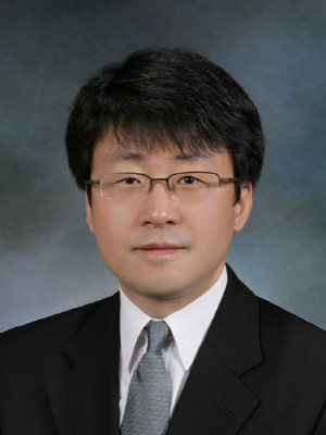 제12대 대구경북연구원 원장에 임명된 유철균 전 교수. 경북도 제공