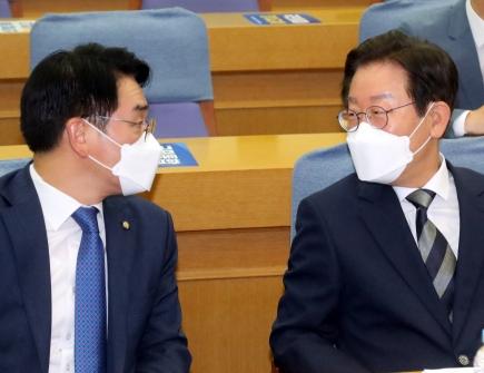 박용진, 이재명. 연합뉴스