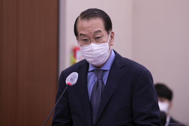 권영세 통일부 장관이 1일 국회에서 열린 외교통일위원회 전체회의에서 인사말을 하고 있다. 연합뉴스