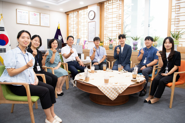 김장호(왼쪽 네 번째) 구미시장과 