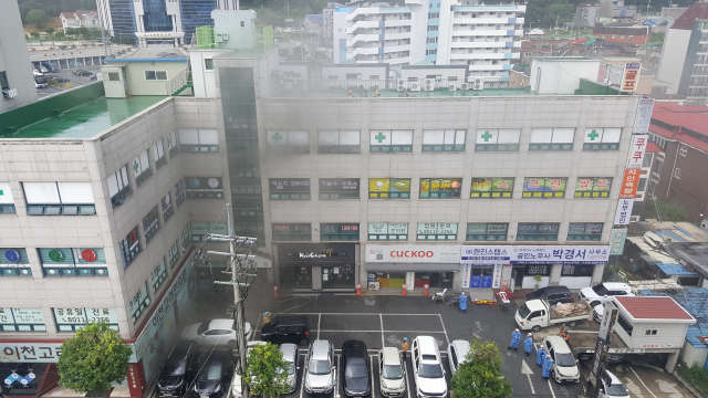 5일 오전 10시 20분께 경기도 이천시 관고동의 한 병원 건물에서 불이 났다. 간호사와 환자 등 5명이 숨진 것으로 파악됐다. 연합뉴스