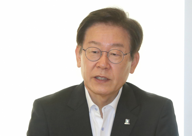 더불어민주당 이재명 당 대표 후보가 지난 5일 오전 울산시 남구 신라스테이에서 열린 울산혁신도시 공공기관 노동조합 대표자 간담회에 참석해 발언하고 있다. 연합뉴스