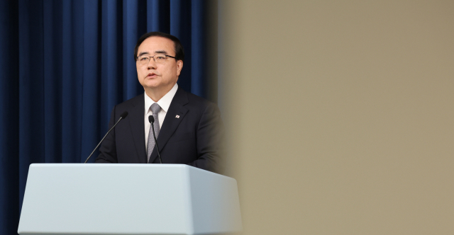 김성한 국가안보실장이 11일 서울 용산 대통령실 청사에서 오는 12일 안토니우 구테흐스 유엔 사무총장과 윤석열 대통령의 오찬 일정 등 관련한 브리핑을 하고 있다. 연합뉴스