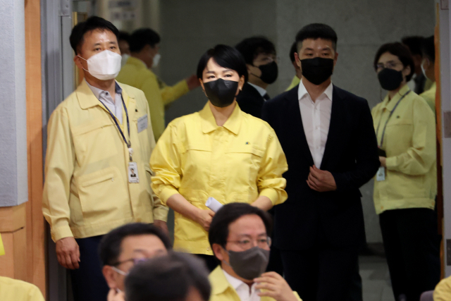전현희 국민권익위원장이 지난 8월 2일 정부서울청사에서 열린 을지연습 준비보고대회에 참석하고 있다. 연합뉴스