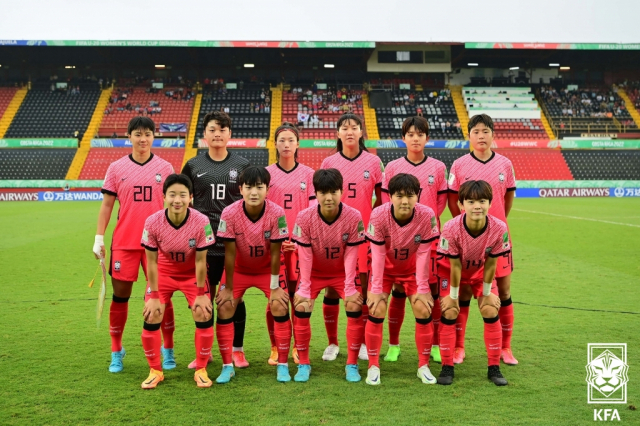 황인선 감독이 이끄는 한국 여자 20세 이하(U-20) 축구 대표팀이 18일 오전 11시(한국시간) 코스타리카 산호세 국립경기장에서 프랑스와 2022 FIFA U-20 월드컵 조별리그 C조 최종(3차)전을 치른다. 사진은 한국 U-20 여자축구 대표팀. 연합뉴스