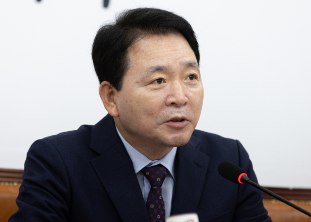 국민의힘 성일종 정책위의장이 18일 오전 국회에서 열린 비상대책위원회의에서 발언하고 있다. 연합뉴스