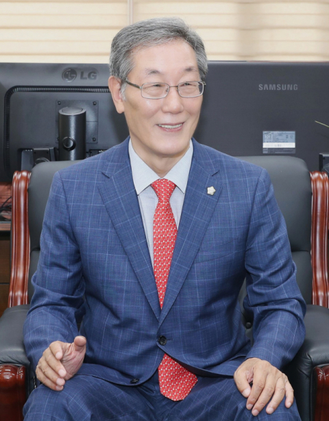 권기익 안동시의회 의장