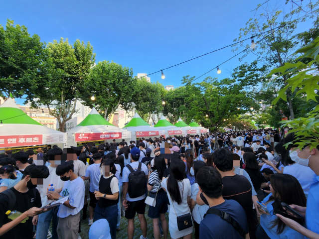 지난 27일 오후 4시쯤 대구 북구 고성동 DGB대구은행파크 중앙광장. 지자체 최초로 