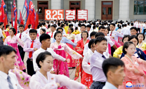 [화보] 북한 오늘 청년절, 北판 MZ '장마당 세대' 사상 단속 강조