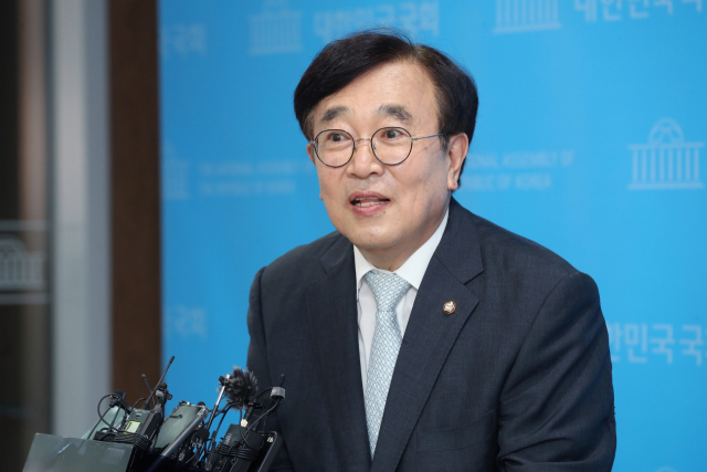 국민의힘 서병수 전국위원회 의장이 29일 국회 소통관에서 기자회견을 열고 당의 