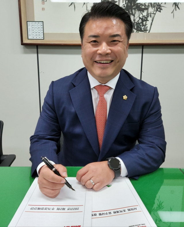 7일 대구시의회에서 만난 전경원 운영위원장이 시의회 조직개편 방향에 대해 설명하고 있다. 이통원 기자. tong@imaeil.com