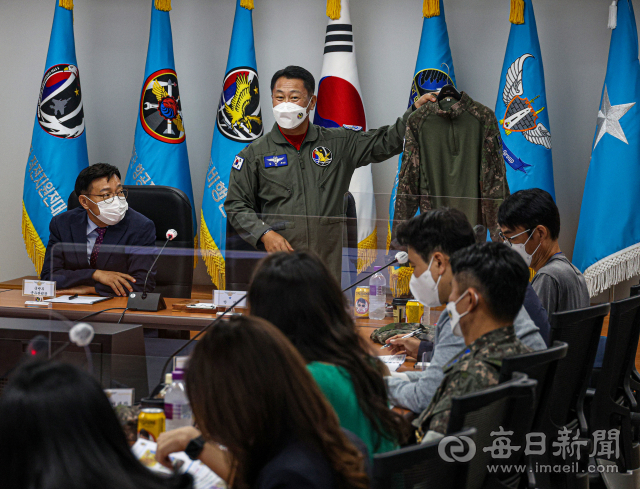 23일 오전 대구 제11전투비행단에서 김태욱 단장이