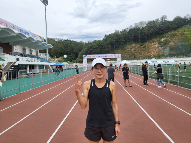 제10회 봉화송이전국마라톤대회 여자 하프코스 우승 김태경 씨. 윤영민 기자