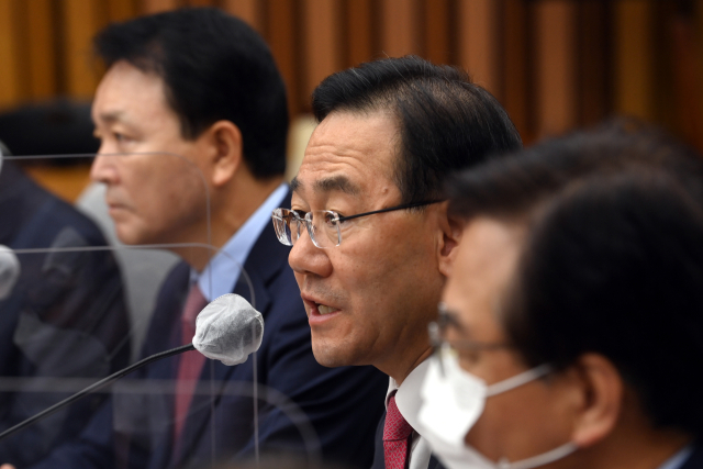 국민의힘 주호영 원내대표가 11일 서울 여의도 국회에서 열린 국감대책회의에서 발언하고 있다. 연합뉴스