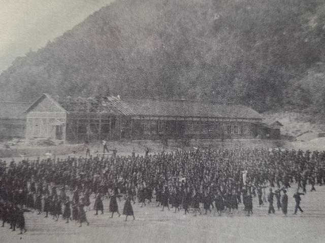 1920~1950년대 포항초등학교 모습. 포항초 제공.