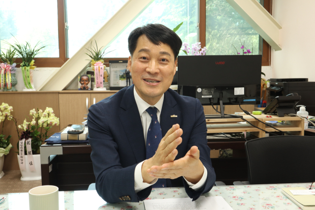 김석표 범물종합사회복지관장. 이화섭 기자.