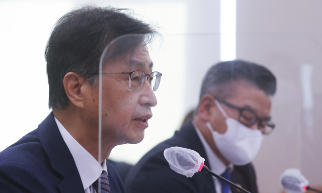 최재해 감사원장이 11일 국회에서 열린 법사위의 감사원 국정감사에서 발언하고 있다. 연합뉴스