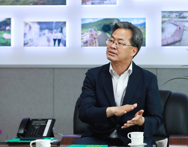 오도창 영양군수가 민선 8기 군정 방향에 대해 설명하고 있다. 영양군 제공