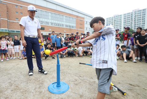 '삼성라이온즈의 전설' 이승엽, 두산 베어스 사령탑 후보에 올라