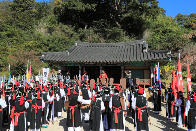 수토사 재현. 울진군 제공