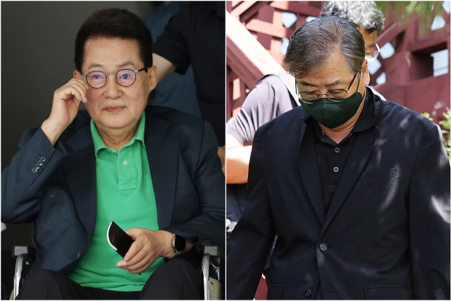 박지원 전 국가정보원장(왼쪽)과 서훈 전 국가안보실장이 지난 8월 16일