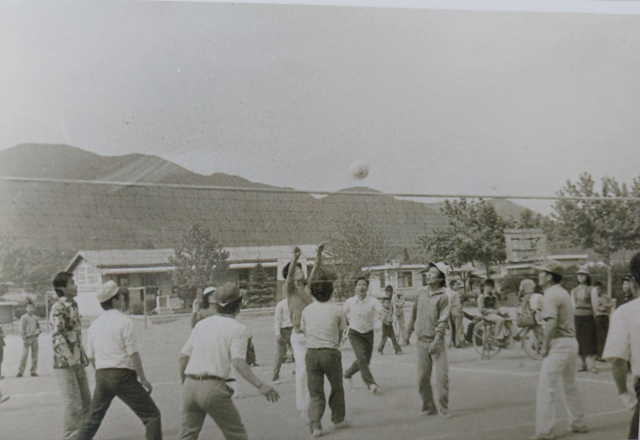 1977년 옥산초교 동창회 운동회. 옥산초교 제공