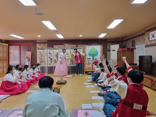 지난 21일 서변중학교 체험센터에서 