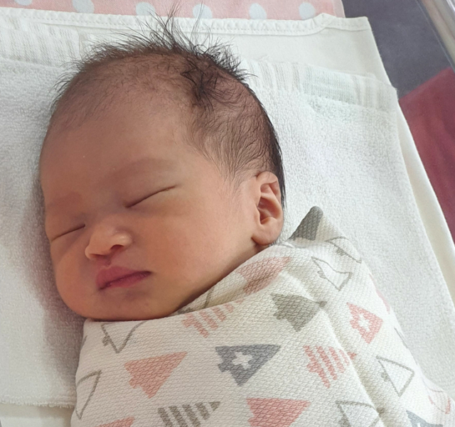 이하정아가